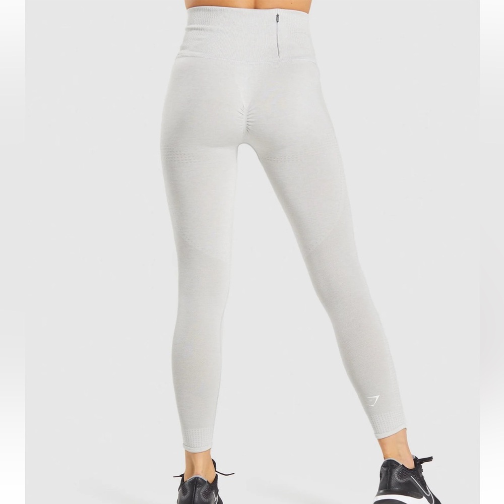 Gymshark DNU Vital Seamless High-Waisted Scrunch Bum Light Gray Leggings